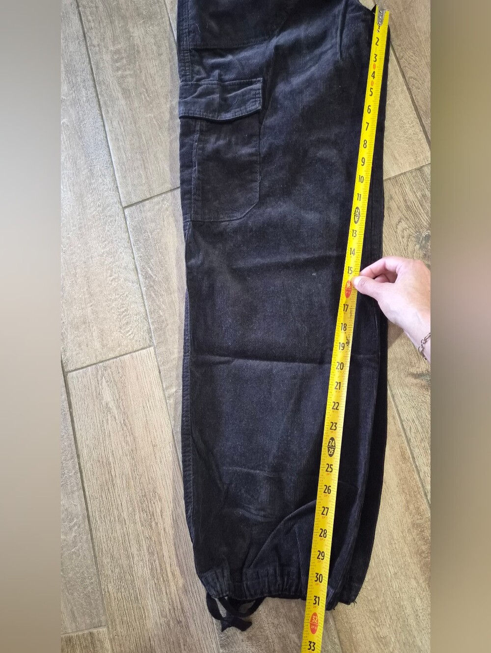 Unionbay Women Corduroy Cargo Straight Leg Black Pants Size 7/28W - Picture 10 of 10